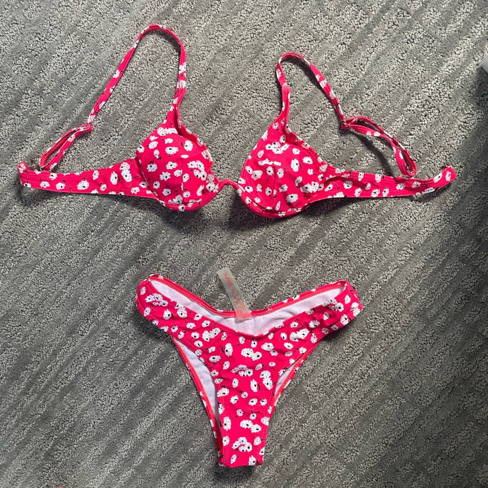 ROMWE Red Floral Bikini